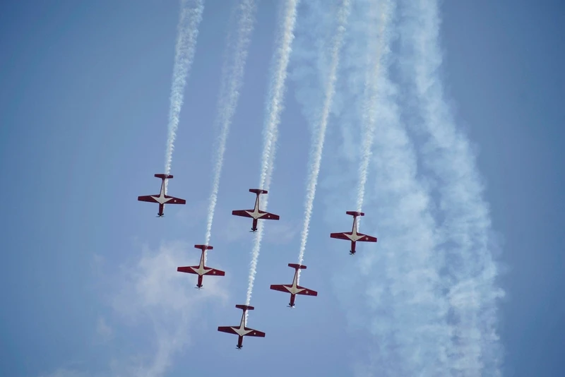 da mat voi man may bay nhao lon o singapore airshow 2018