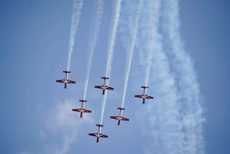 da mat voi man may bay nhao lon o singapore airshow 2018