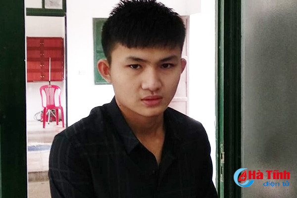 mang 4 tien an van danh xe tai di trom tai san