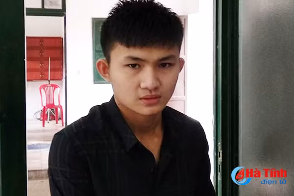 mang 4 tien an van danh xe tai di trom tai san