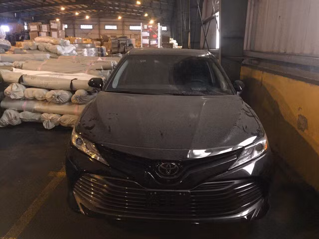 toyota camry 2018 dau tien xuat hien tai viet nam