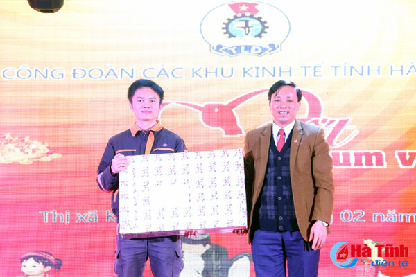 tet sum vay cho nguoi lao dong o kkt vung ang