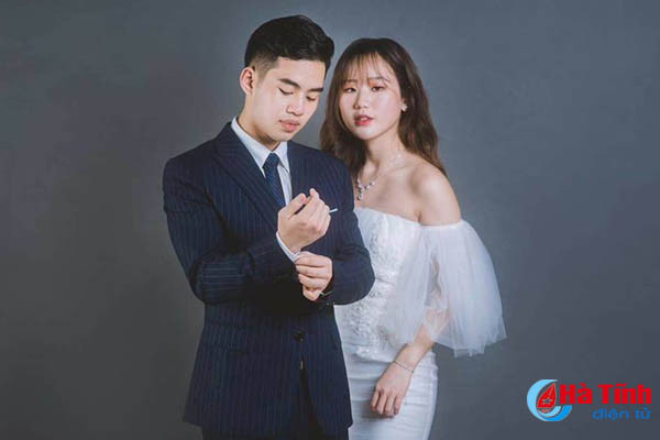 prom thpt chuyen ha tinh chung ta mai la hoang tu va cong chua