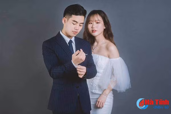 prom thpt chuyen ha tinh chung ta mai la hoang tu va cong chua