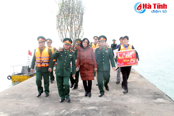 xuan ve tren dao son duong