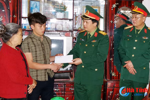 san sang cho ngay hoi giao quan