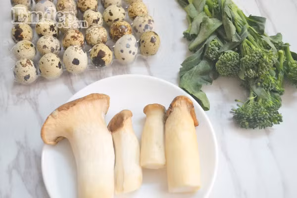 canh nam rau cu thanh dam du chat am bung ngay dong