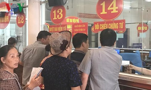 Trước mắt sẽ điều chỉnh một số dịch vụ kỹ thuật. sau tet se dieu chinh gia kham chua benh