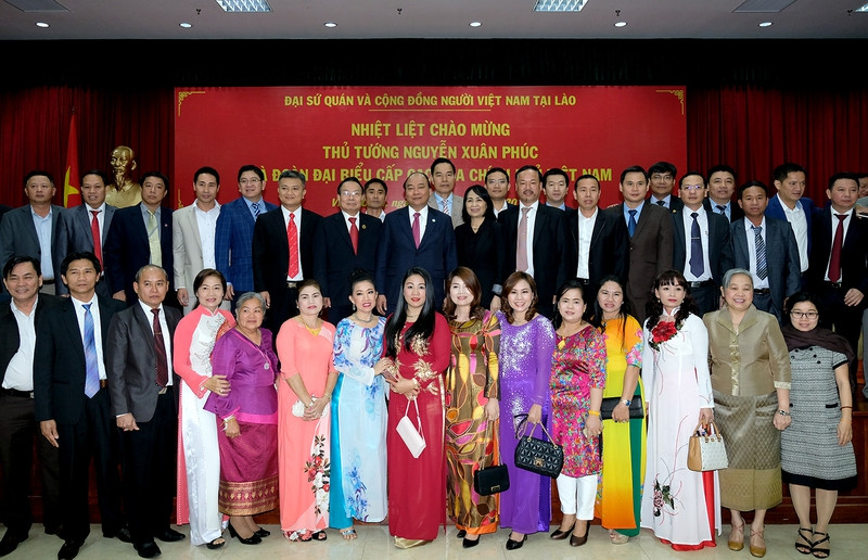 hai thu tuong chuc tet cong dong nguoi viet tai lao