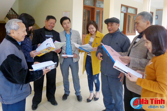 kiem tra dang gop phan ngan chan can bo dang vien suy thoai