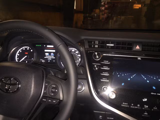 toyota camry 2018 dau tien xuat hien tai viet nam