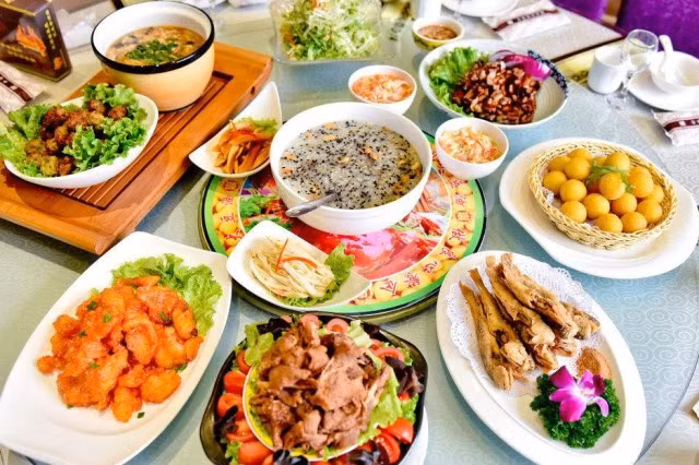 bac si tu van cach giu he tieu hoa khoe manh trong ngay tet an uong qua do