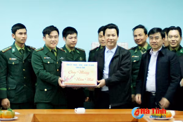 chu tich ubnd tinh khai thac hieu qua hop ly khu vuc cua khau cau treo