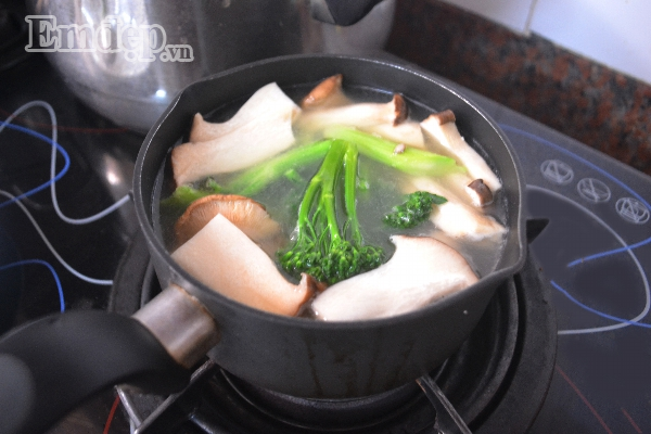 canh nam rau cu thanh dam du chat am bung ngay dong