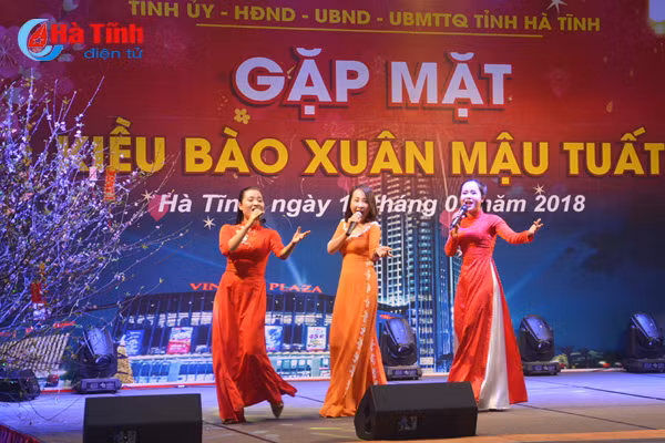 nguoi ha tinh o nuoc ngoai la bo phan khong tach roi voi que huong