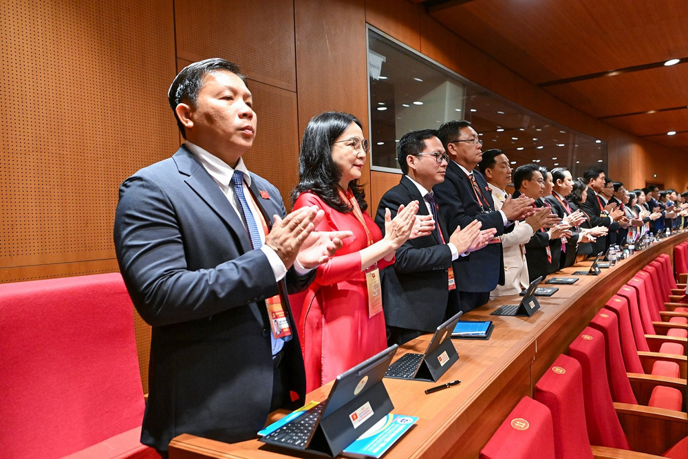 Các đại biểu đoàn Vĩnh Long dự phiên trù bị của Đại hội đại biểu toàn quốc lần thứ XIV.