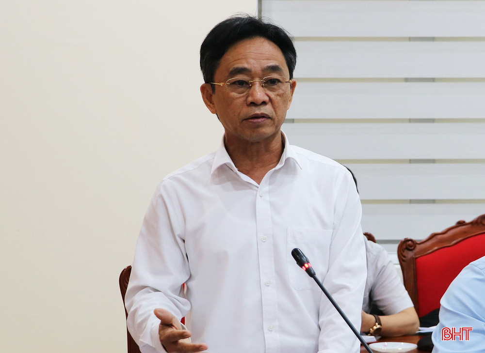 Phó Bí thư Thường trực Tỉnh ủy Trần Thế Dũng góp ý các nội dung đại hội bqbht_br_img-9947.jpg