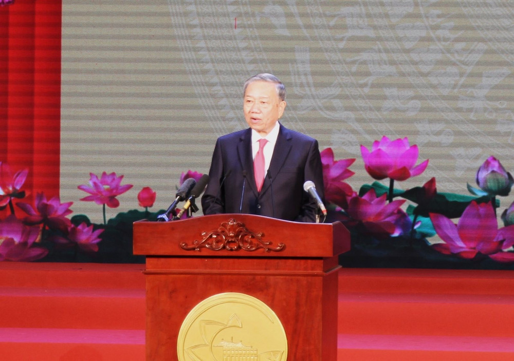 Tổng Bí thư Tô Lâm phát biểu với nhân dân thành phố Hồ Chí Minh, đồng thời gửi gắm thông điệp tới nhân dân cả nước - Ảnh: VGP 2.jpg