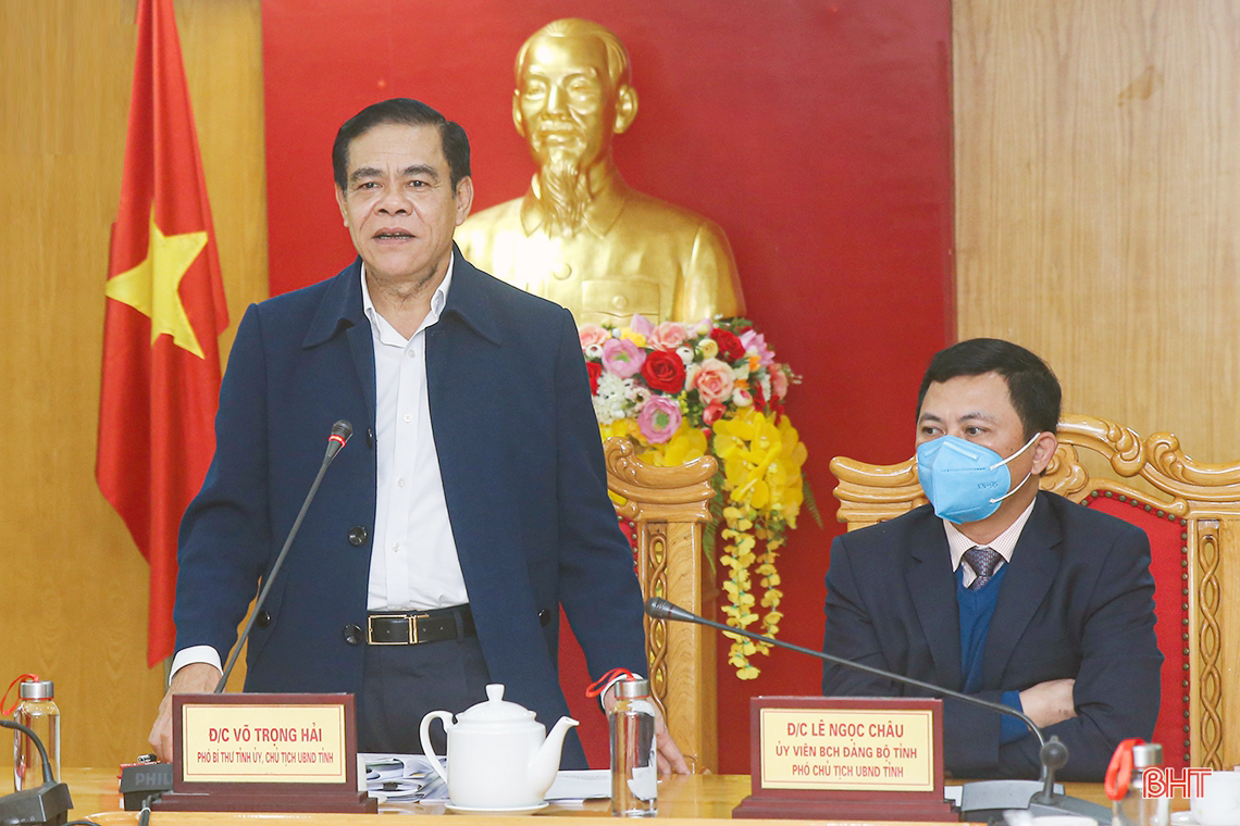 Bàn giao quản lý CLB Hồng Lĩnh Hà Tĩnh cho Công ty CP Tập đoàn Hoành Sơn