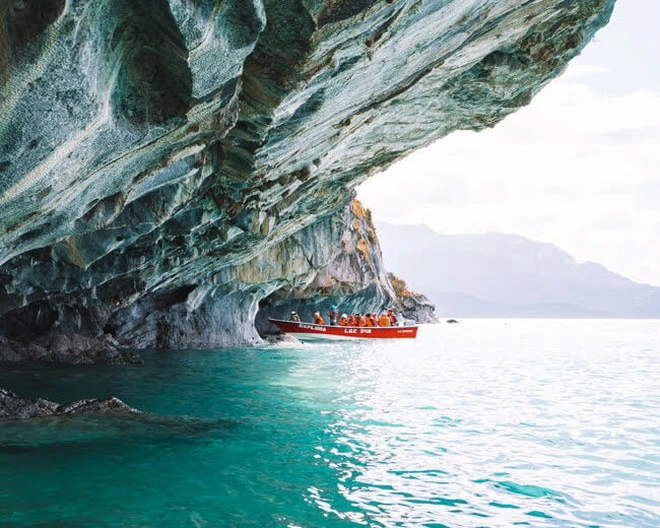 Màu sắc khó tin của hang động 6000 năm tuổi đẹp nhất Nam Mỹ