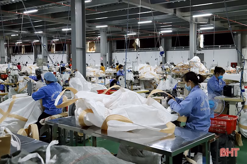 Doanh nghiệp Hà Tĩnh quyết tâm thực hiện “mục tiêu kép”