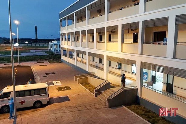 2 bệnh nhân Covid-19 ở Hà Tĩnh điều trị tại Bệnh viện Nhiệt đới Trung ương diễn biến nặng