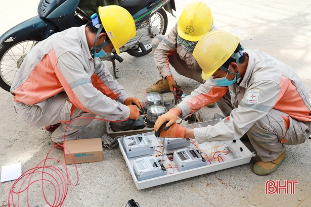 Điện lực Nghi Xuân đã thay thế hơn 20.000 công tơ điện tử