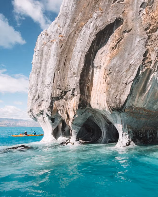 Màu sắc khó tin của hang động 6000 năm tuổi đẹp nhất Nam Mỹ