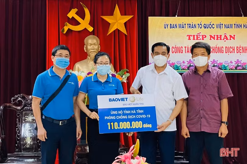 Các đơn vị, doanh nghiệp ủng hộ Hà Tĩnh gần 1,9 tỷ đồng phòng chống dịch