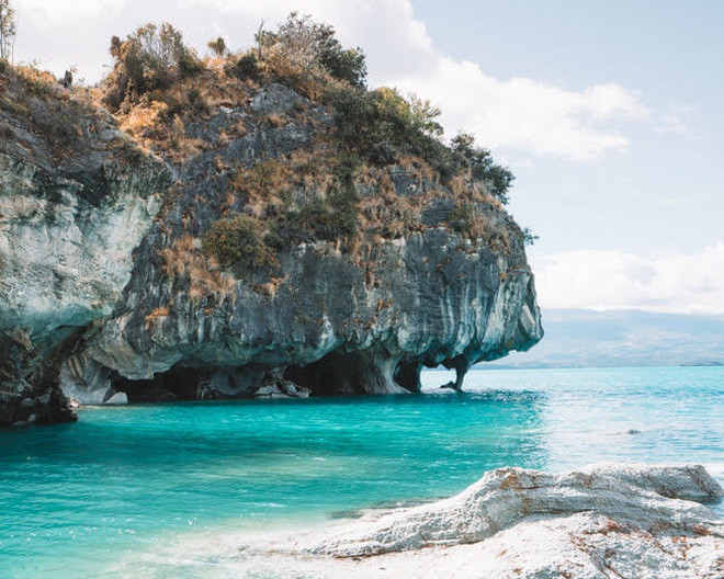 Màu sắc khó tin của hang động 6000 năm tuổi đẹp nhất Nam Mỹ