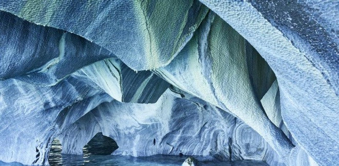 Màu sắc khó tin của hang động 6000 năm tuổi đẹp nhất Nam Mỹ