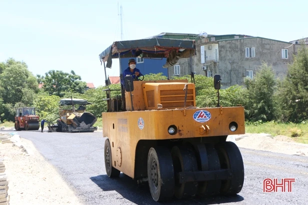 Công trường trọng điểm ở TP Hà Tĩnh lại rộn vang tiếng máy