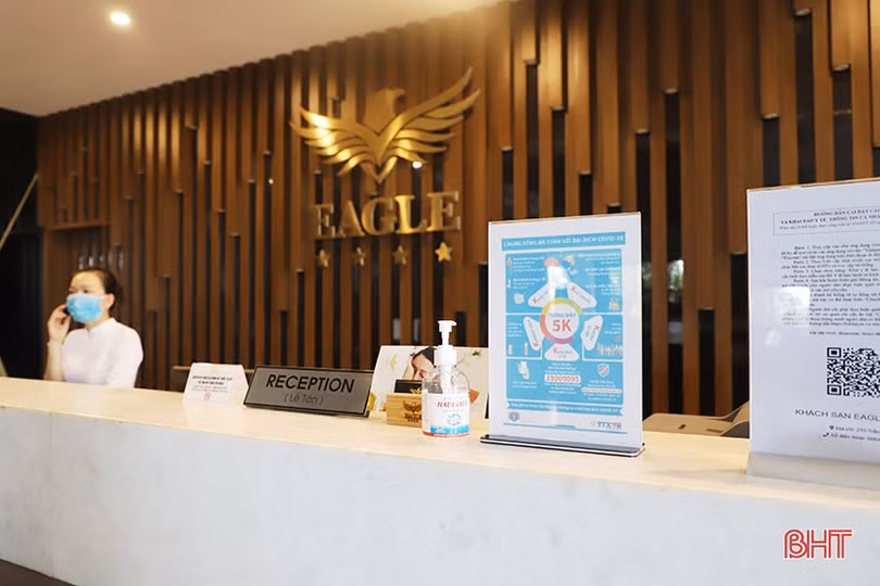 Cơ sở dịch vụ ở TP Hà Tĩnh đón khách trở lại trong điều kiện phòng dịch nghiêm ngặt