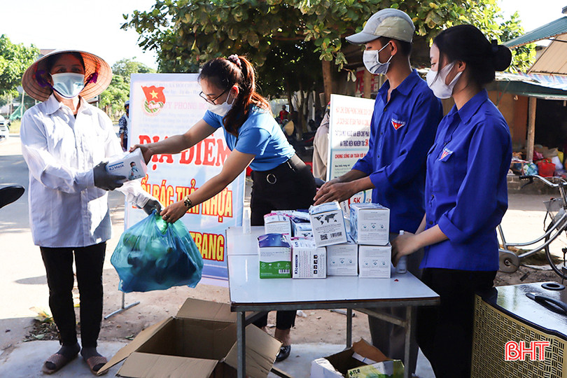 “Gian hàng 0 đồng” chia sẻ yêu thương giữa mùa dịch ở Cẩm Xuyên