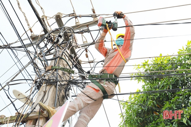 Điện lực Nghi Xuân đã thay thế hơn 20.000 công tơ điện tử