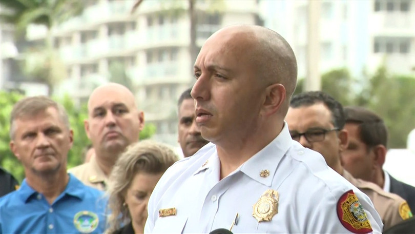 Hiện trường vụ sập chung cư 12 tầng ở Mỹ làm một người chết