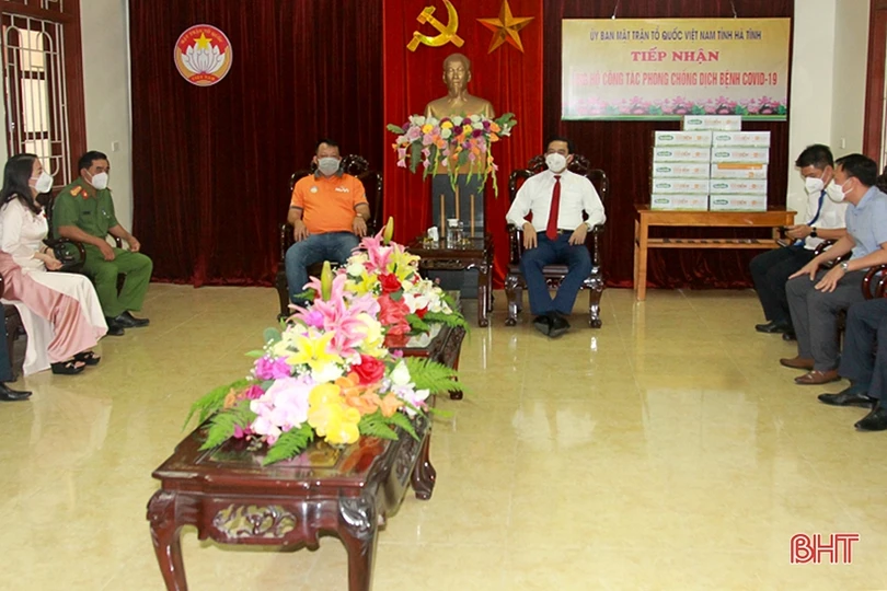 Hà Tĩnh tiếp nhận thêm hơn 3,3 tỷ đồng ủng hộ công tác phòng, chống dịch