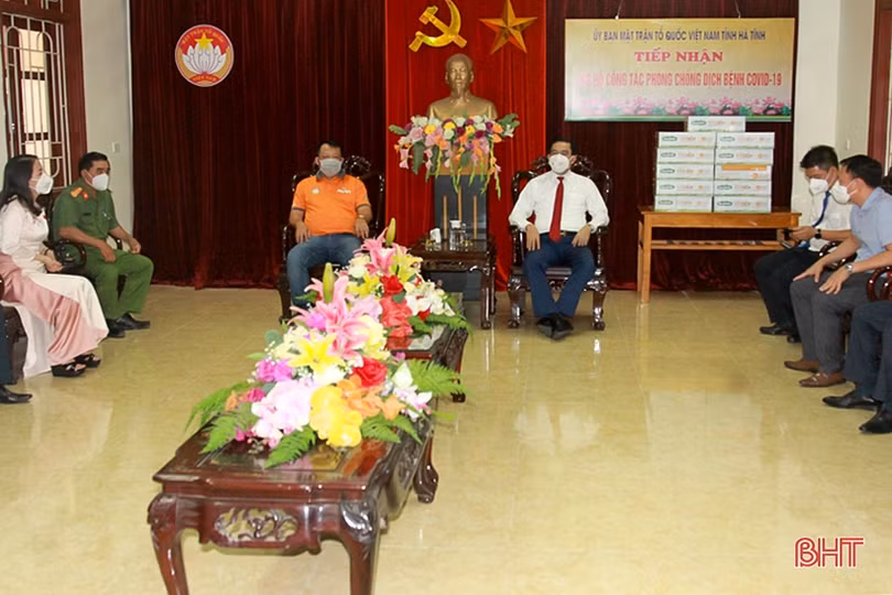 Hà Tĩnh tiếp nhận thêm hơn 3,3 tỷ đồng ủng hộ công tác phòng, chống dịch