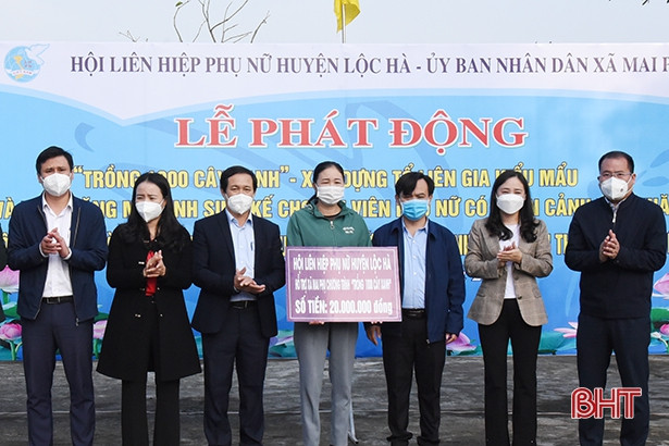 Trồng 1.000 cây xanh và hỗ trợ 10 mô hình sinh kế cho phụ nữ ở Lộc Hà