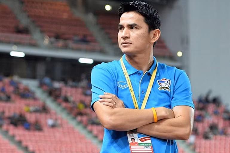 Tuyển Malaysia gây sốc, tính bổ nhiệm HLV Kiatisuk