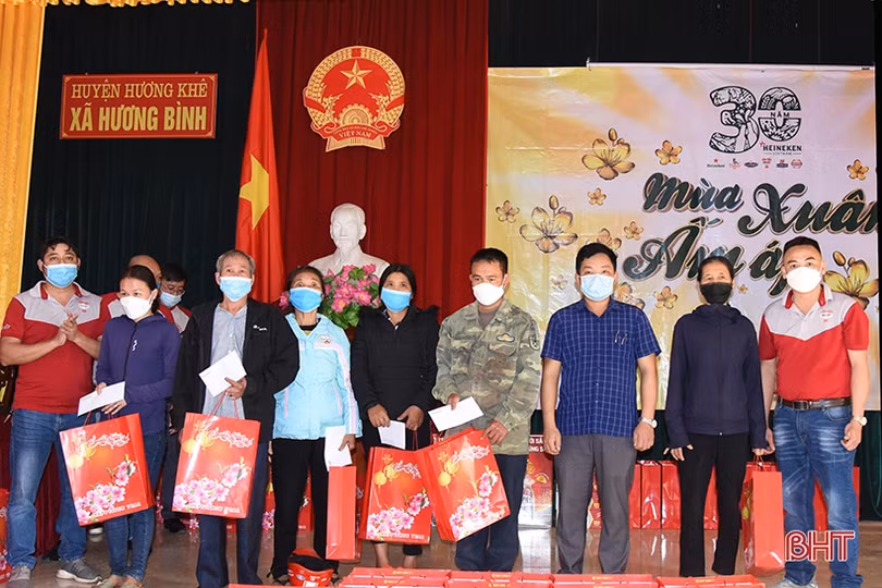 “Mùa xuân ấm áp” của Heineken Việt Nam đến với người nghèo Hà Tĩnh