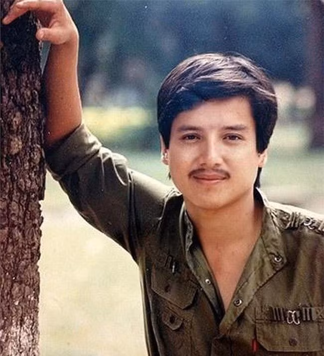 Loạt ảnh thời thanh xuân của dàn nghệ sĩ Gặp nhau cuối năm