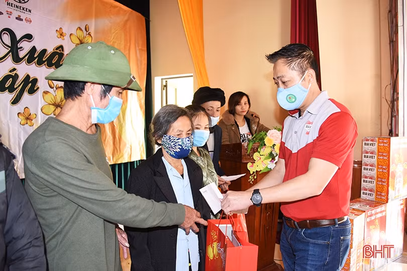 “Mùa xuân ấm áp” của Heineken Việt Nam đến với người nghèo Hà Tĩnh