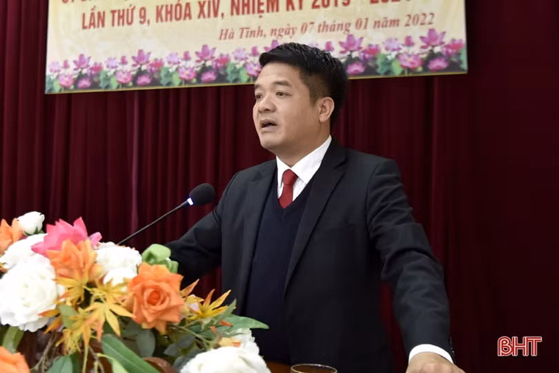 Ủy ban MTTQ Việt Nam tỉnh Hà Tĩnh được Trung ương tặng cờ đơn vị xuất sắc