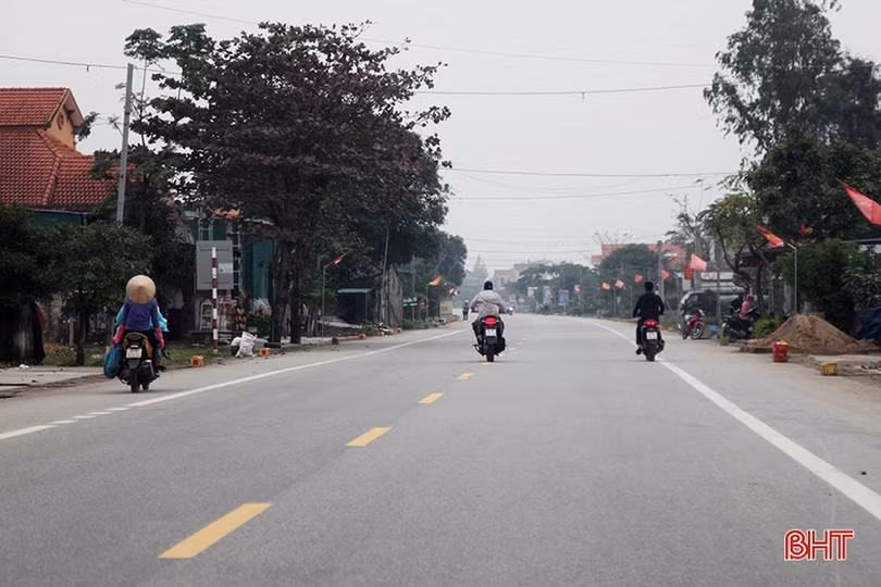 Vi phạm ATGT vẫn tràn lan trên tuyến đường ven biển Hà Tĩnh