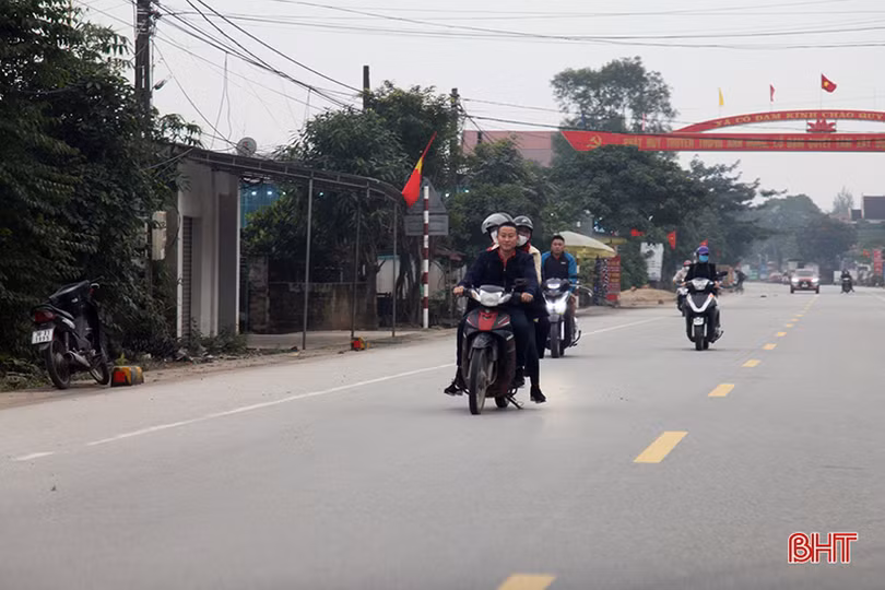 Vi phạm ATGT vẫn tràn lan trên tuyến đường ven biển Hà Tĩnh