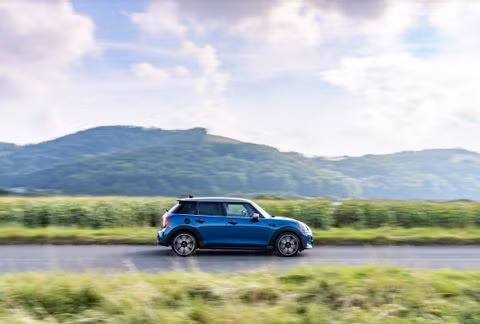 5 mẫu xe MINI mới chính thức ra mắt thị trường Việt Nam, giá từ 1,719 tỷ đồng