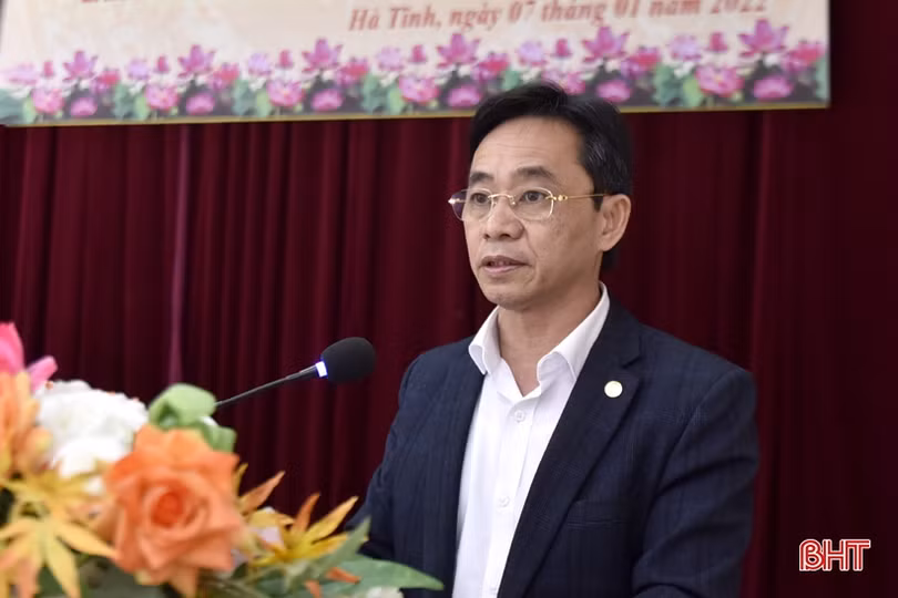 Ủy ban MTTQ Việt Nam tỉnh Hà Tĩnh được Trung ương tặng cờ đơn vị xuất sắc