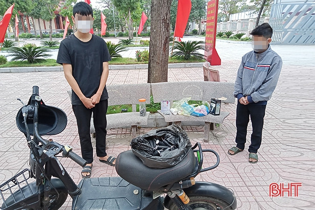 Công an huyện Lộc Hà liên tiếp phát hiện 11 học sinh chế tạo, mua bán pháo