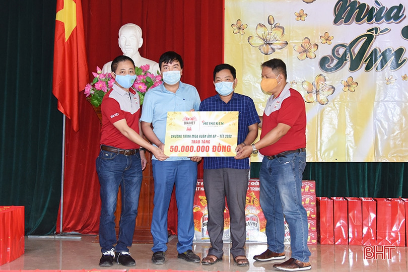 “Mùa xuân ấm áp” của Heineken Việt Nam đến với người nghèo Hà Tĩnh